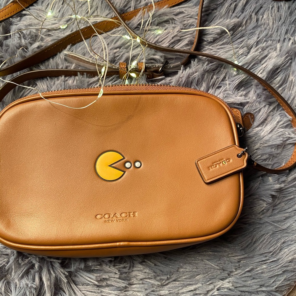 ‼️SALE‼️ COACH - Pac-man Crossbody Pouch